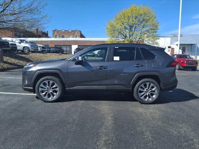 Photo of 2025 Magnetic Gray Metallic Toyota RAV4