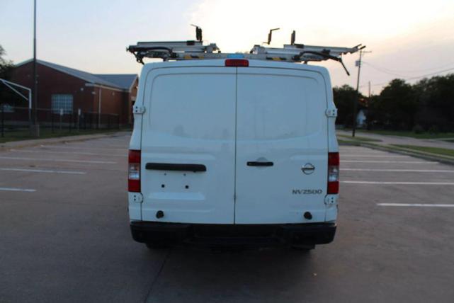Photo of 2021 Glacier White Nissan NV Cargo NV2500 HD