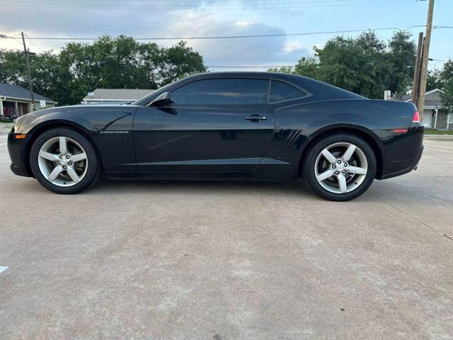 Photo of 2014 Black Chevrolet Camaro