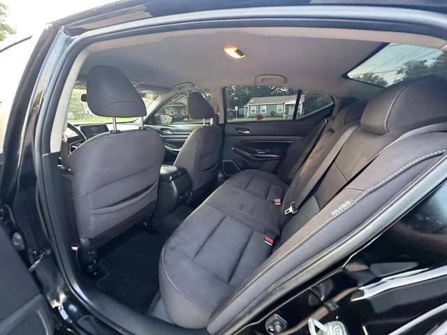 Photo of 2020 Super Black Nissan Altima