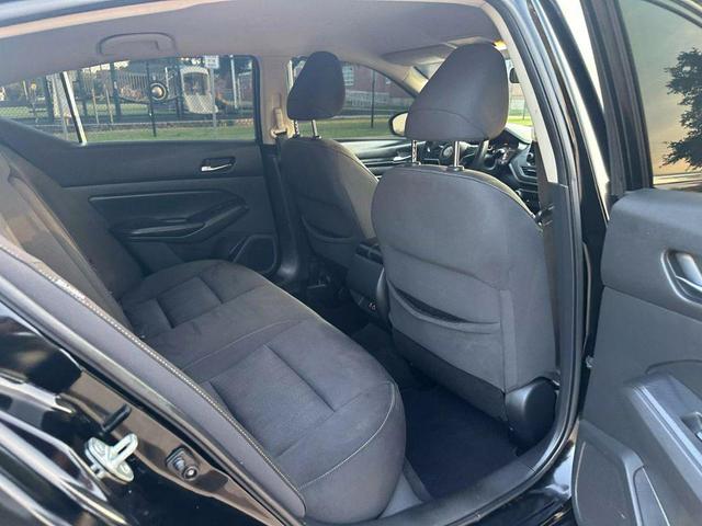 Photo of 2020 Super Black Nissan Altima