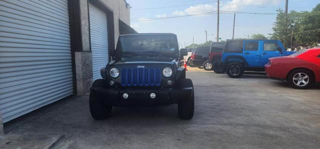 Photo of 2016 Black Clearcoat Jeep Wrangler Unlimited