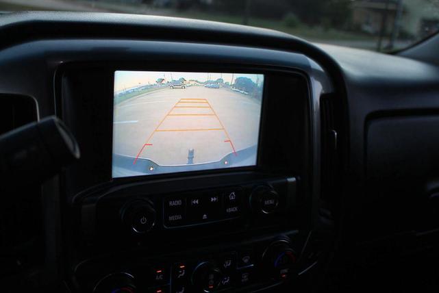 Photo of 2017 White Chevrolet Silverado 1500