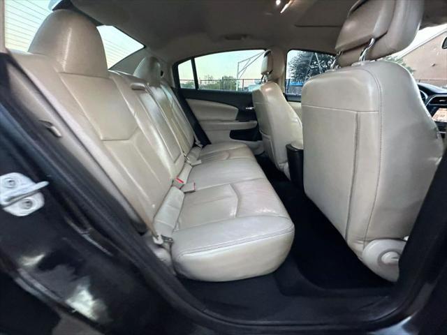 Photo of 2012  Chrysler 200