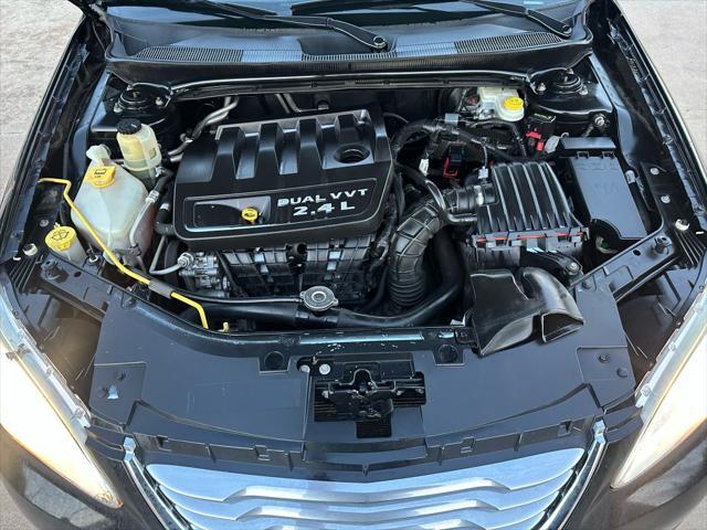 Photo of 2012  Chrysler 200