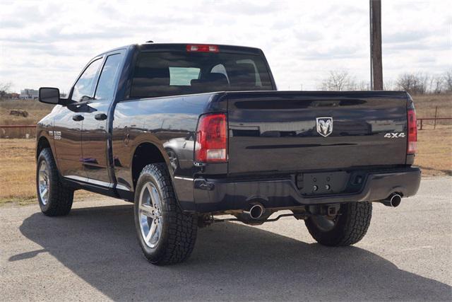 Photo of 2014 True Blue Pearlcoat RAM 1500
