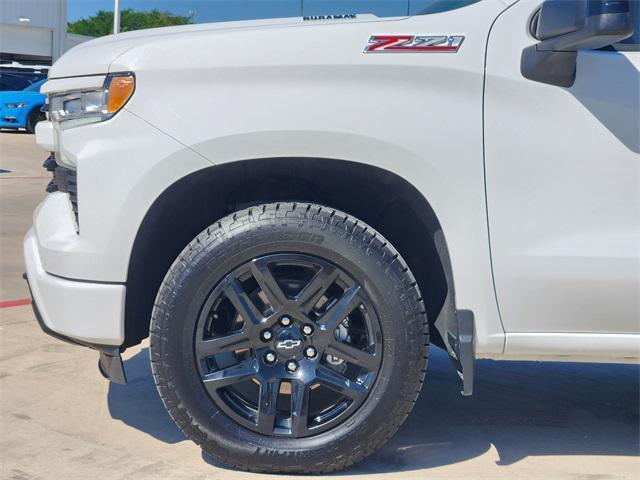 Photo of 2023 Summit White Chevrolet Silverado 1500