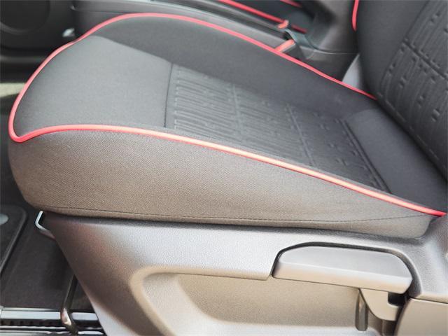 Photo of 2024 Red by (Red) FIAT 500e
