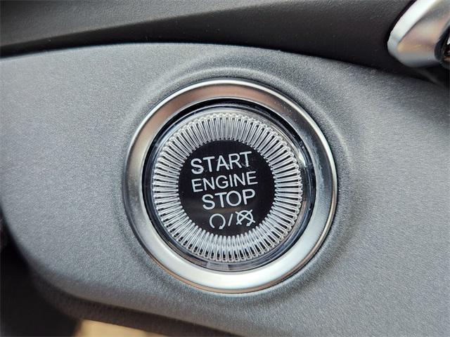 Photo of 2024 Red by (Red) FIAT 500e