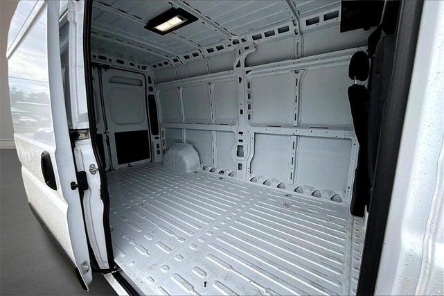 Photo of 2025 Bright White Clearcoat RAM ProMaster 2500