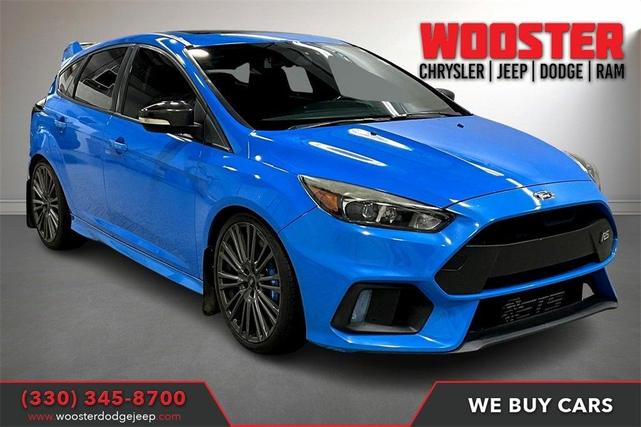 Photo of 2017 Blue Ford Focus RS
