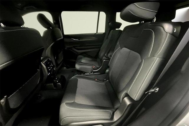 Photo of 2025 Bright White Clearcoat Jeep Grand Cherokee L