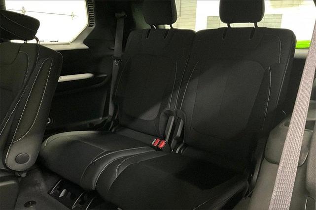 Photo of 2025 Bright White Clearcoat Jeep Grand Cherokee L