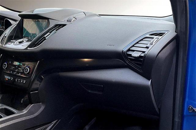 Photo of 2019 Lightning Blue Ford Escape