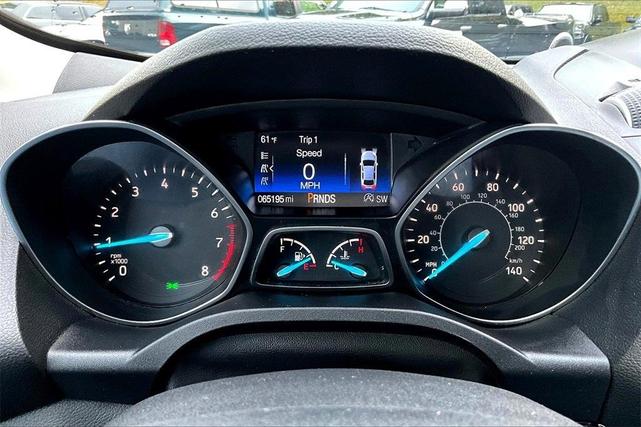 Photo of 2019 Lightning Blue Ford Escape