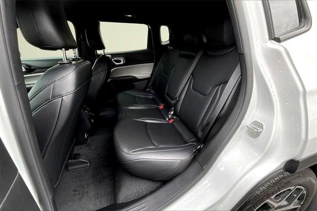 Photo of 2025 Bright White Clearcoat Jeep Compass