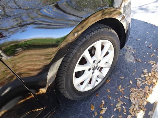 Photo of 2013 Black Volkswagen Jetta