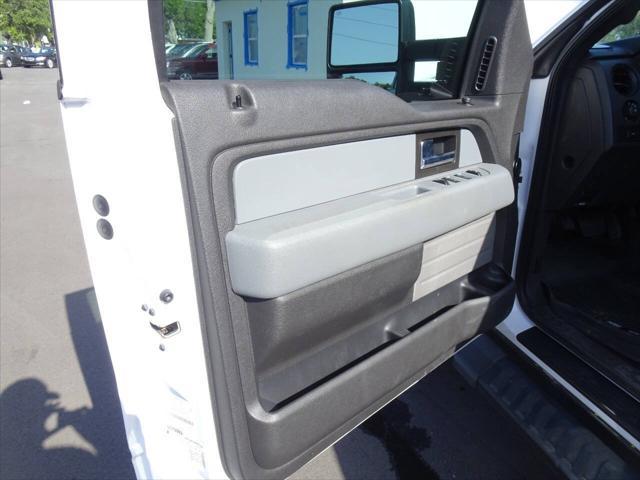 Photo of 2014 White Ford F-150