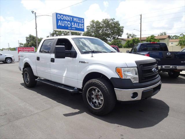Photo of 2014 White Ford F-150