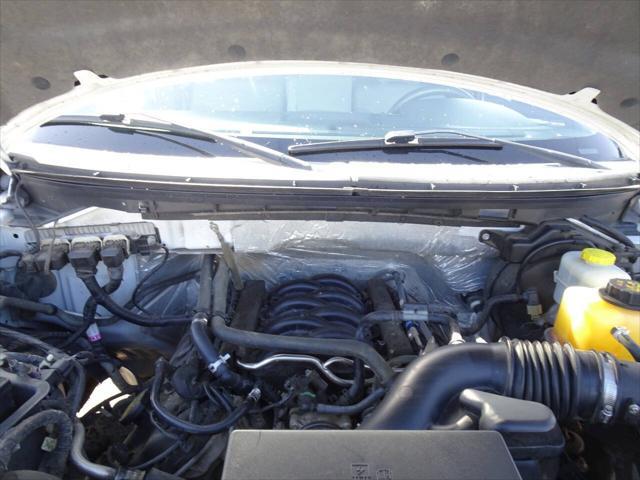 Photo of 2014 White Ford F-150