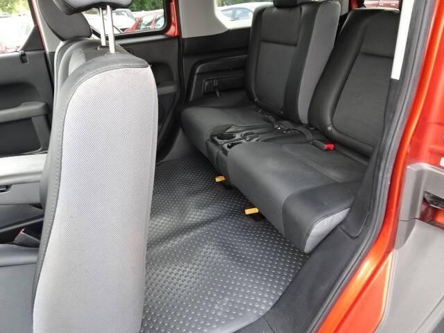 Photo of 2004 Orange Honda Element