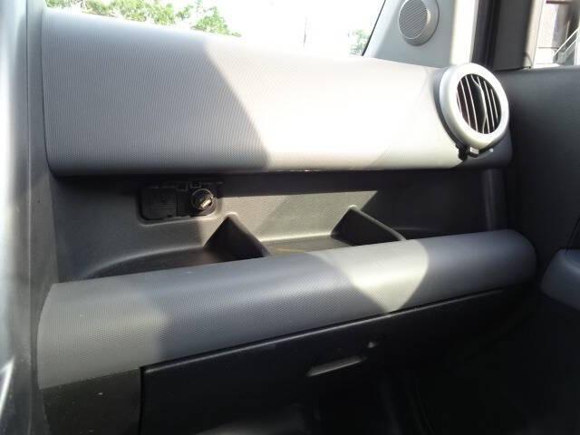 Photo of 2004 Orange Honda Element