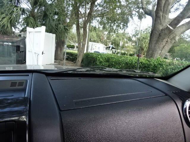 Photo of 2010 Gray Ford Explorer
