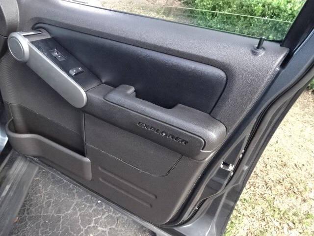 Photo of 2010 Gray Ford Explorer