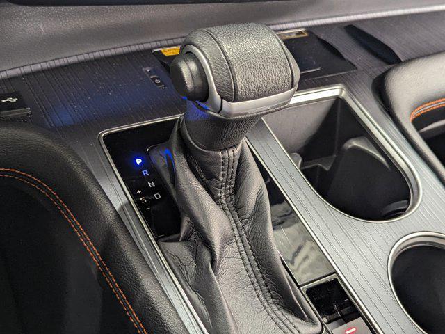 Photo of 2022 Midnight Black Metallic Toyota Sienna