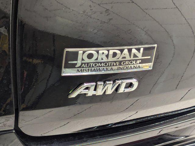 Photo of 2022 Midnight Black Metallic Toyota Sienna