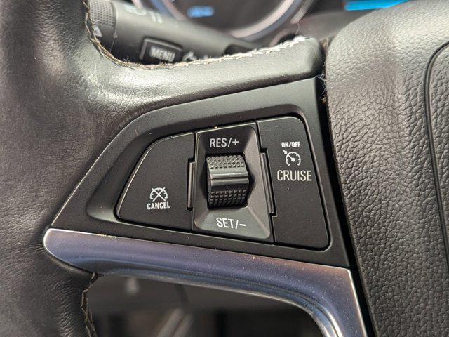 Photo of 2016 Coastal Blue Metallic Buick Encore