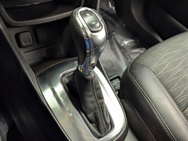 Photo of 2016 Coastal Blue Metallic Buick Encore