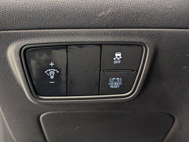 Photo of 2022 Phantom Black Hyundai TUCSON Hybrid