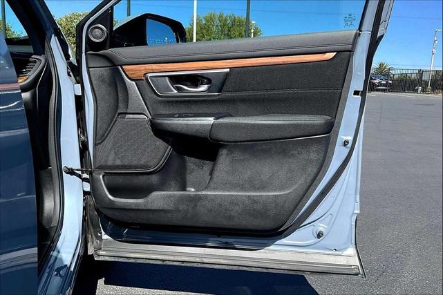 Photo of 2022 Sonic Gray Pearl Honda CR-V