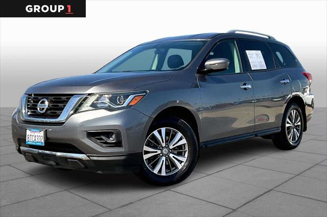 2017 Nissan Pathfinder