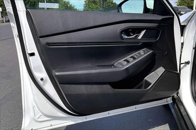 Photo of 2024 Platinum White Pearl Honda Accord