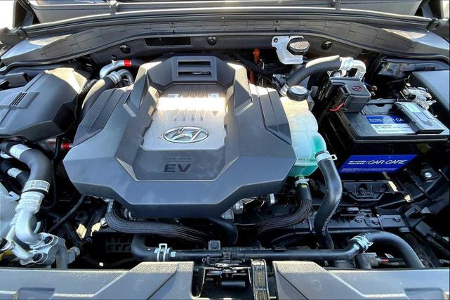 Photo of 2018 Black Noir Pearl Hyundai IONIQ EV
