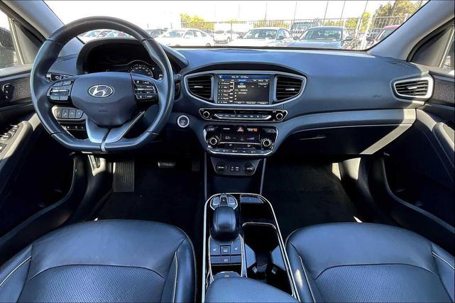 Photo of 2018 Black Noir Pearl Hyundai IONIQ EV