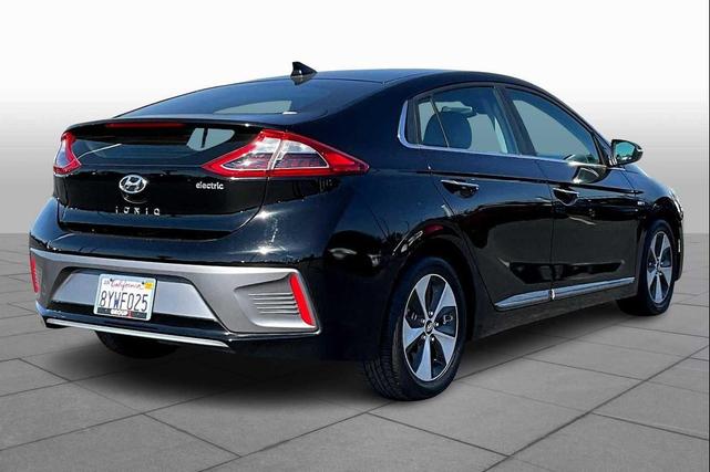Photo of 2018 Black Noir Pearl Hyundai IONIQ EV