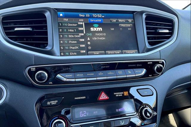 Photo of 2018 Black Noir Pearl Hyundai IONIQ EV