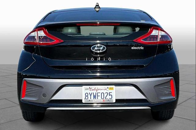 Photo of 2018 Black Noir Pearl Hyundai IONIQ EV