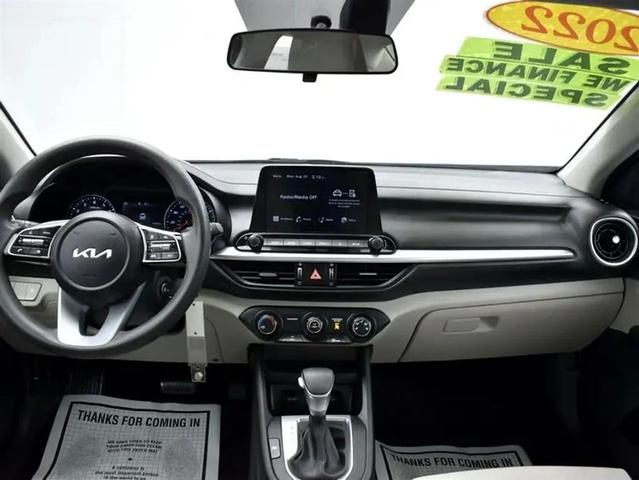 Photo of 2022 Aurora Black Kia Forte