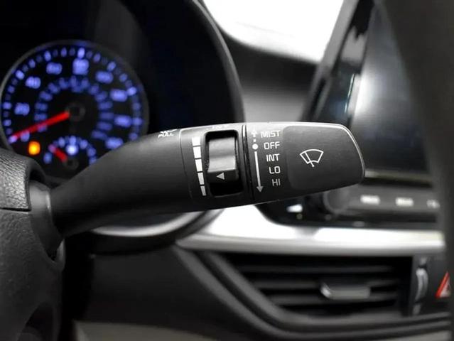 Photo of 2022 Aurora Black Kia Forte