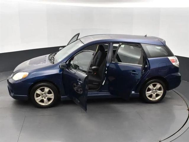 Photo of 2005 Cosmic Blue Metallic Toyota Matrix