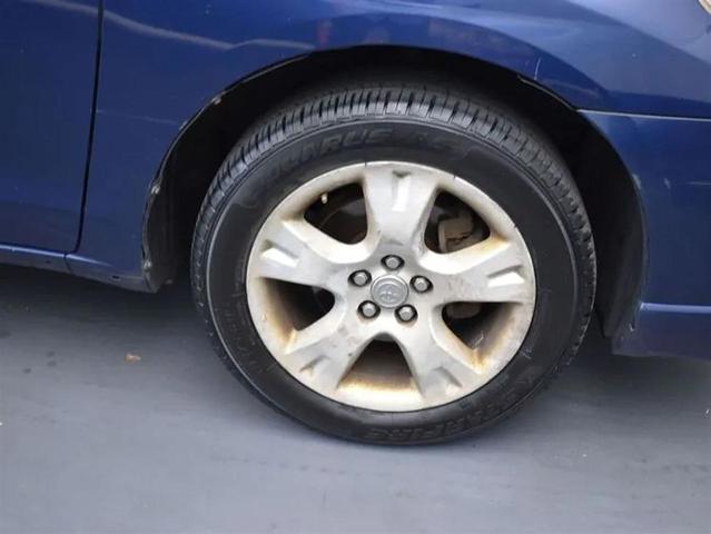 Photo of 2005 Cosmic Blue Metallic Toyota Matrix