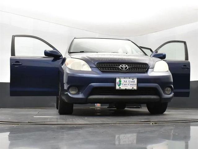Photo of 2005 Cosmic Blue Metallic Toyota Matrix