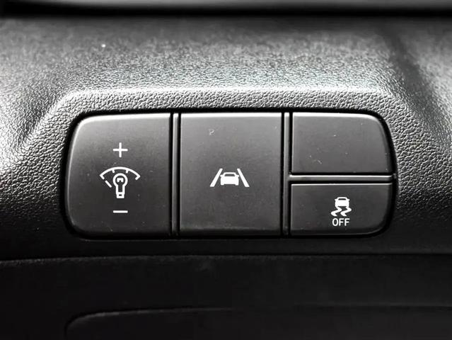 Photo of 2021 Phantom Black Hyundai ELANTRA