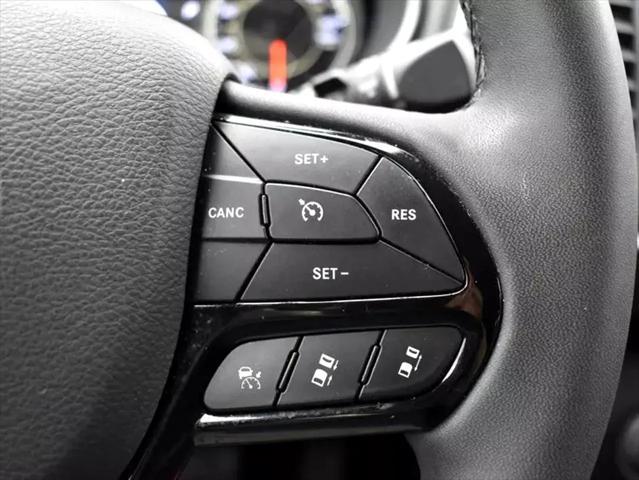 Photo of 2023 Gray Jeep Cherokee