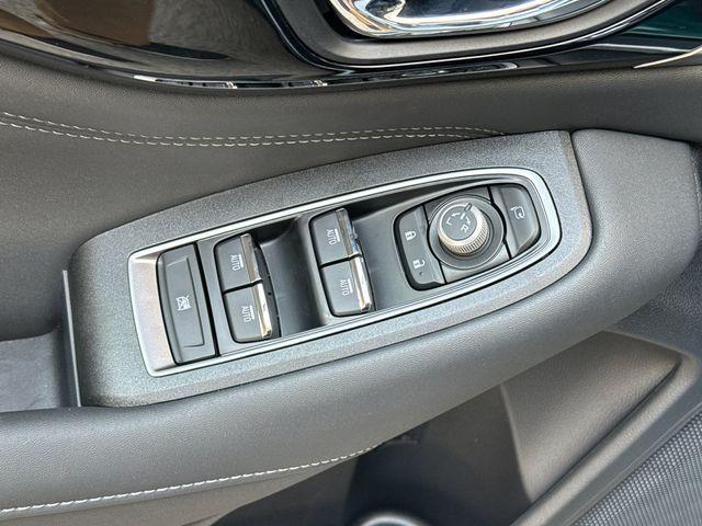 Photo of 2025 White Subaru Outback