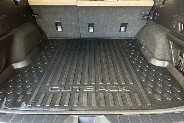 Photo of 2024 Crystal Black Silica Subaru Outback